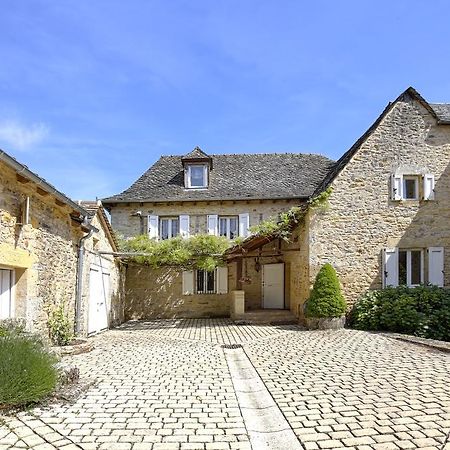 Hotel La Source Gilhodes Castelnau-de-Mandailles Exteriér fotografie