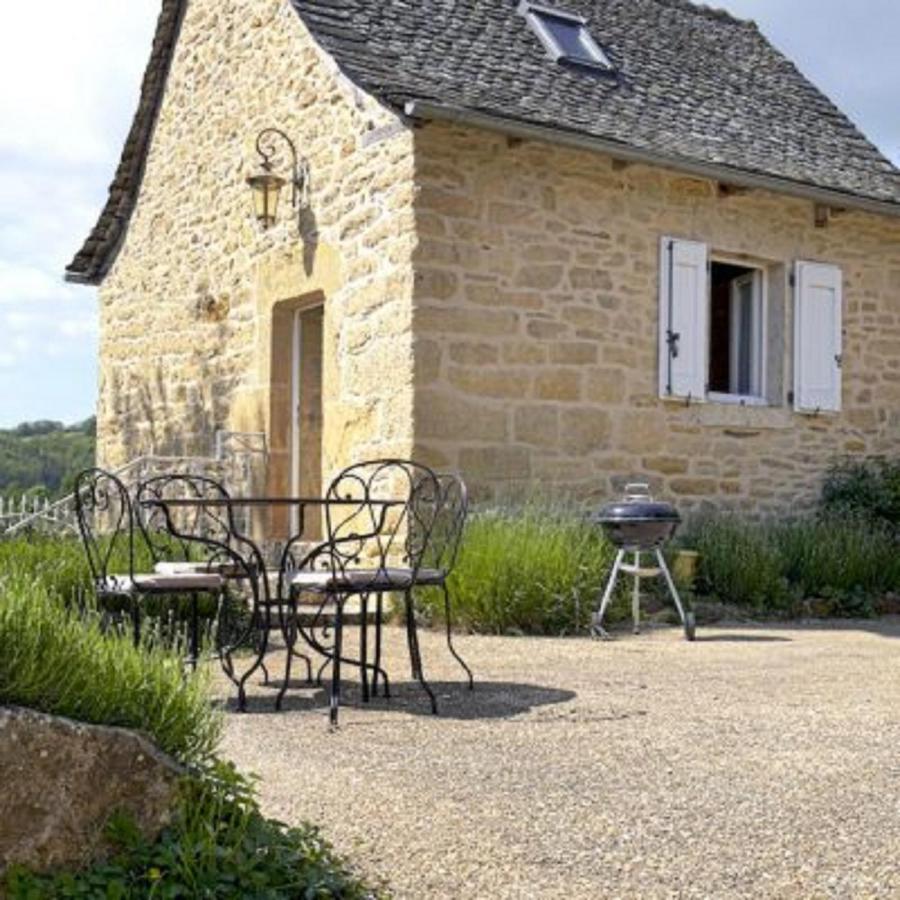 Hotel La Source Gilhodes Castelnau-de-Mandailles Exteriér fotografie