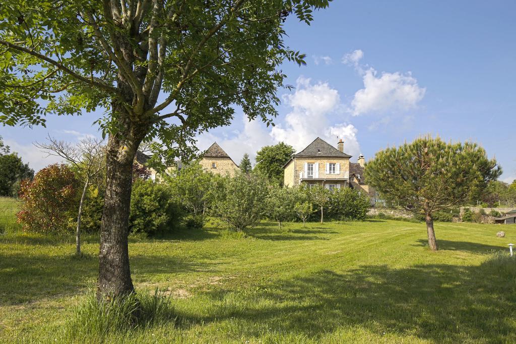 Hotel La Source Gilhodes Castelnau-de-Mandailles Exteriér fotografie