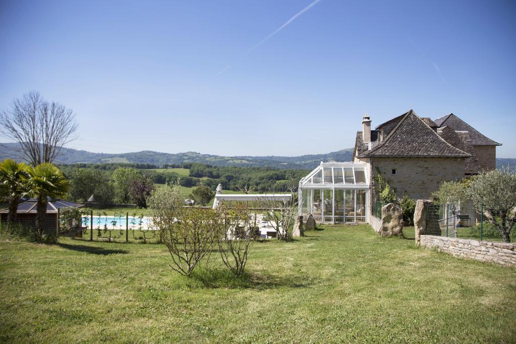 Hotel La Source Gilhodes Castelnau-de-Mandailles Exteriér fotografie