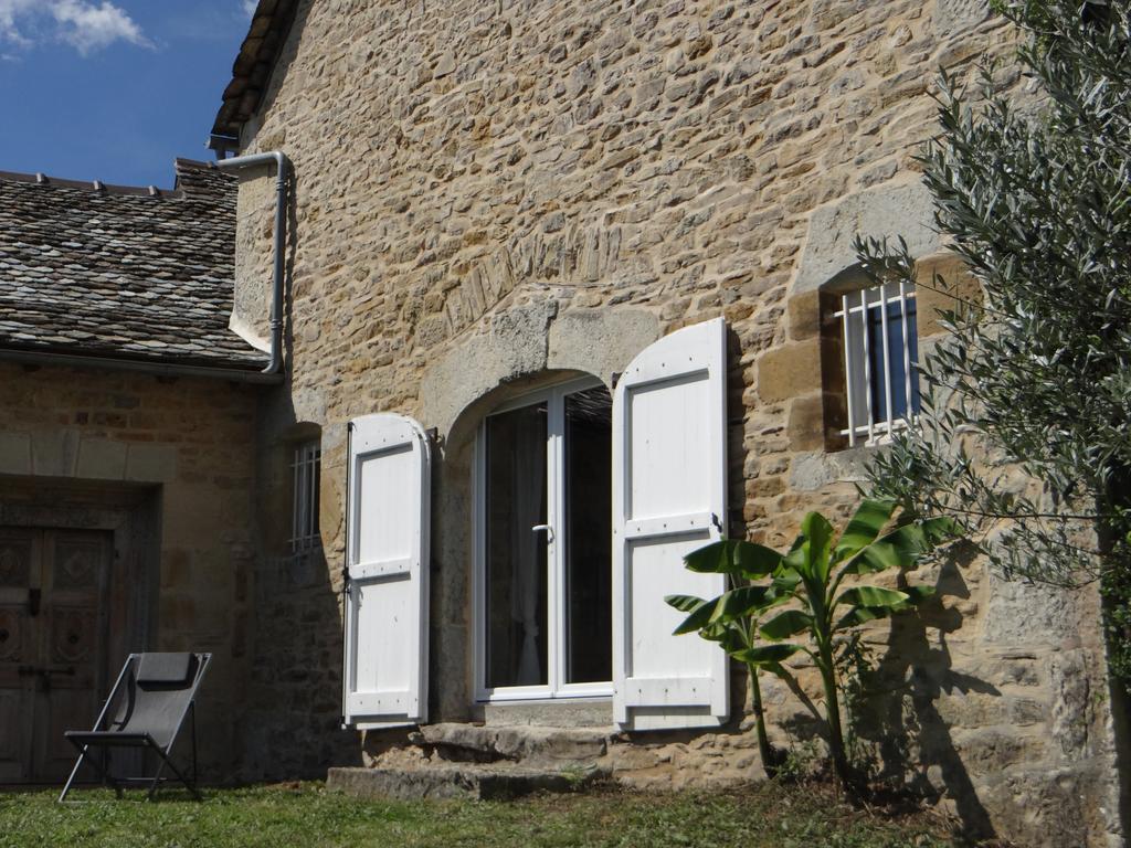 Hotel La Source Gilhodes Castelnau-de-Mandailles Exteriér fotografie